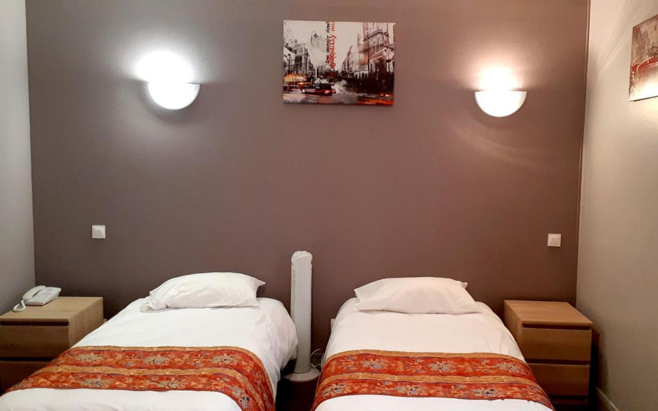 Logis Hotel Le Val De Vence Launois-sur-Vence Kültér fotó